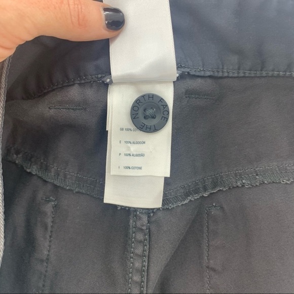 Men’s The North Face Gray Flat Front Chino Pants - Picture 8 of 11